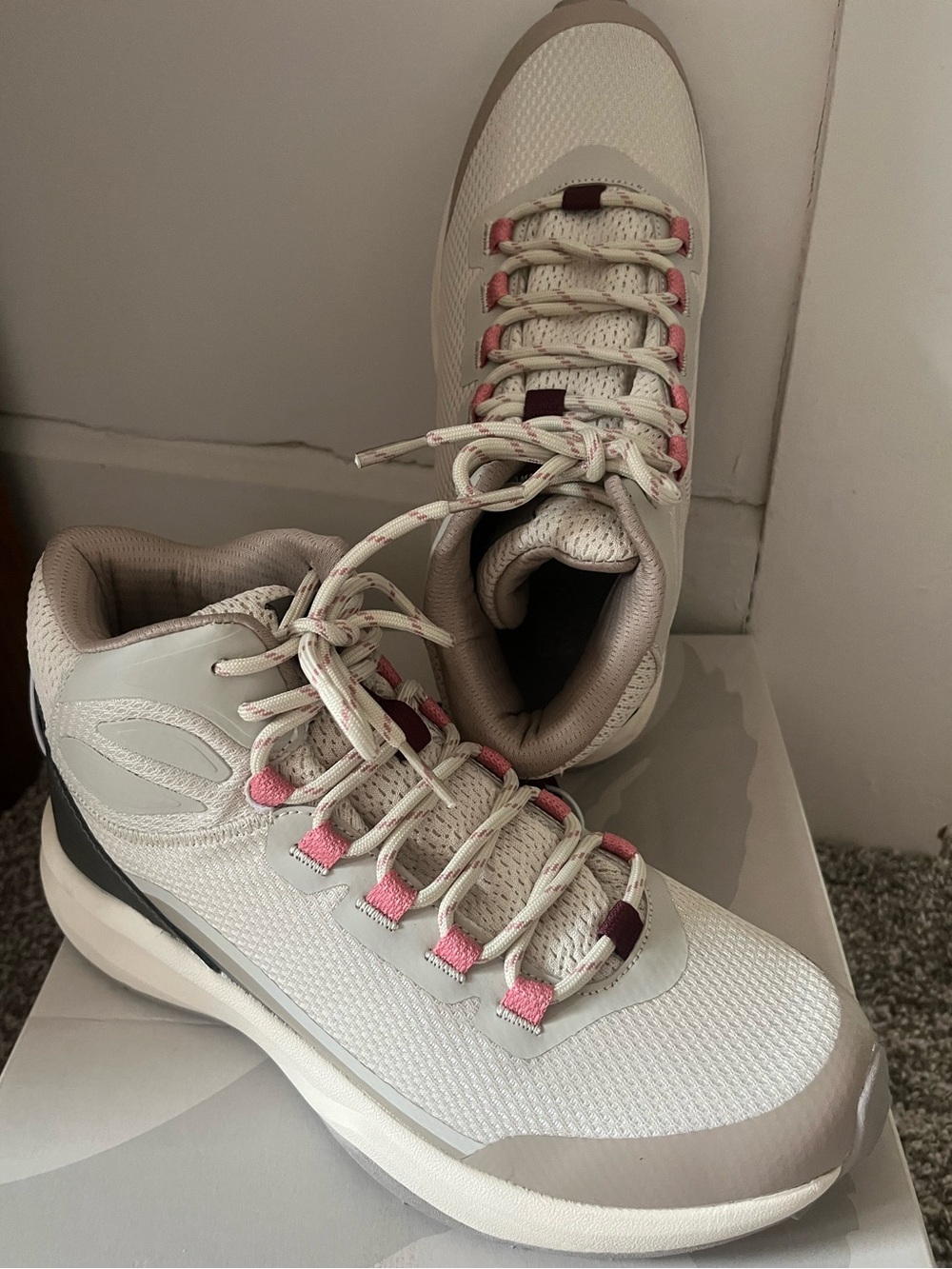 Eddie Bauer Women's Herron Cream and Pink Lace-Up Winter Boots